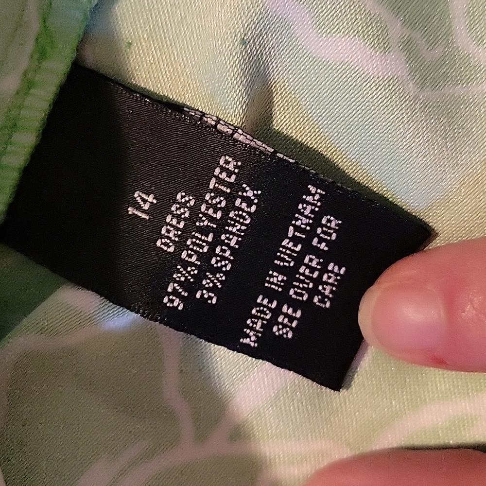 Dress - Picture 5 of 6